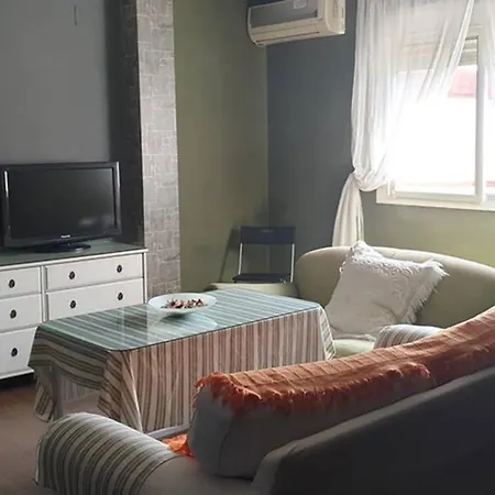 Appartement ,piso Completo En Buena Zona,wifi Y Aparcamiento *