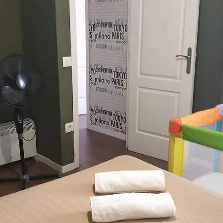 Appartement ,piso Completo En Buena Zona,wifi Y Aparcamiento *
