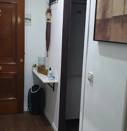 Appartement ,piso Completo En Buena Zona,wifi Y Aparcamiento Sevilla
